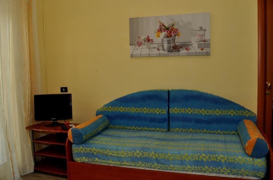 Hotel House *